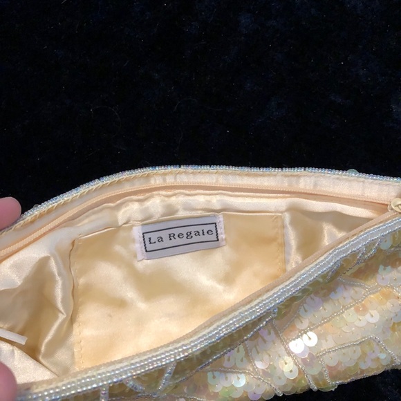 Purse - Picture 3 of 5